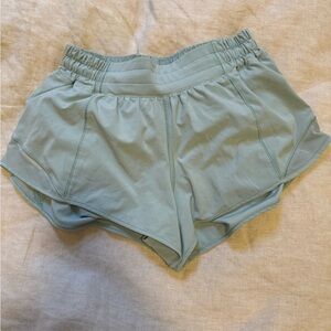 Lululenon Hotty Hot Shorts Size 6 Hazy Jade